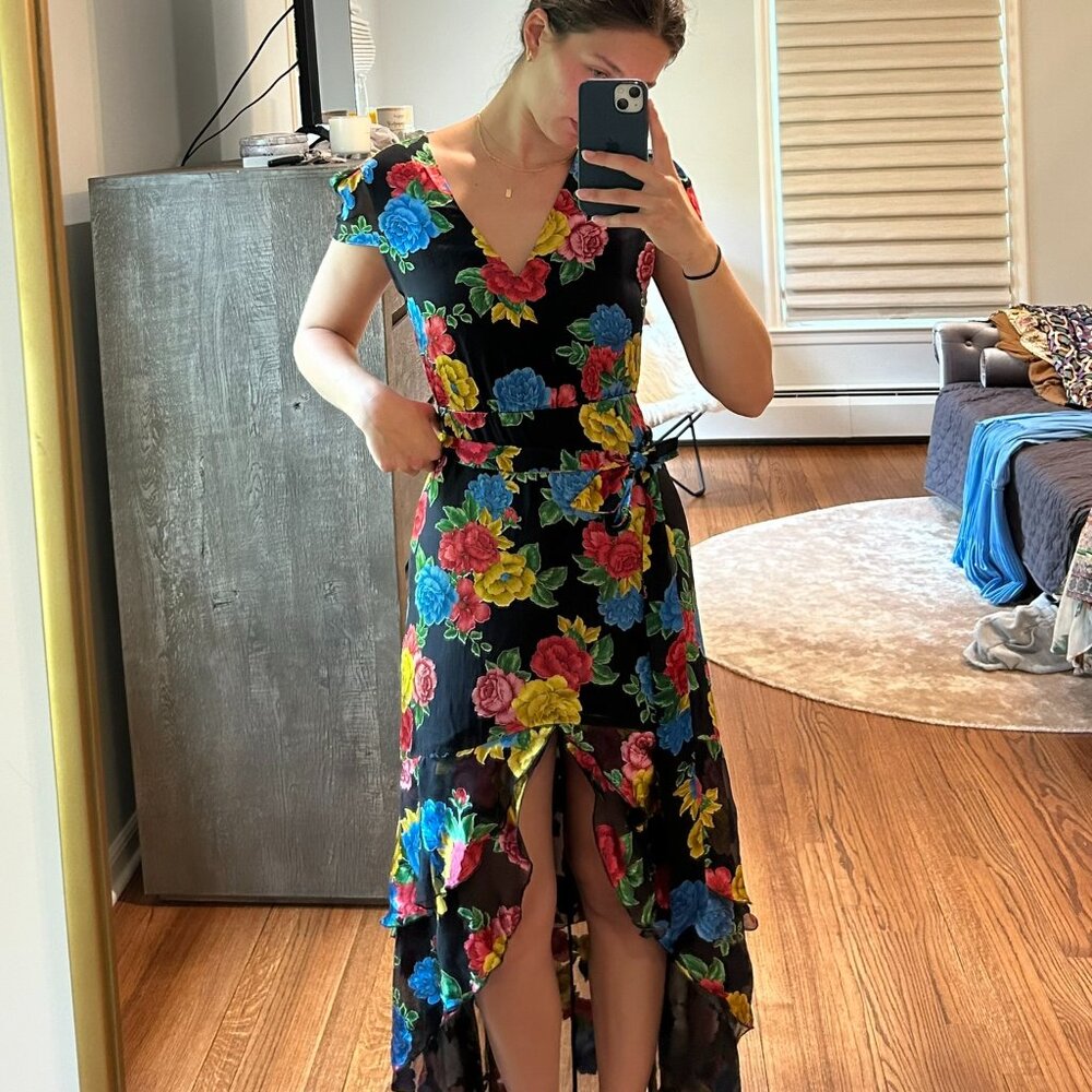 ALICE + OLIVIA Erika Black Floral Print Ruffle Belted Dress Size 2